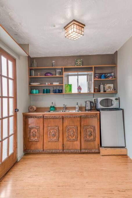 Cliff House Lodge And Hot Tub Cottages モリソン エクステリア 写真