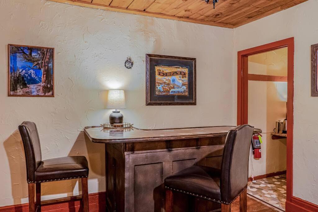 Cliff House Lodge And Hot Tub Cottages モリソン エクステリア 写真