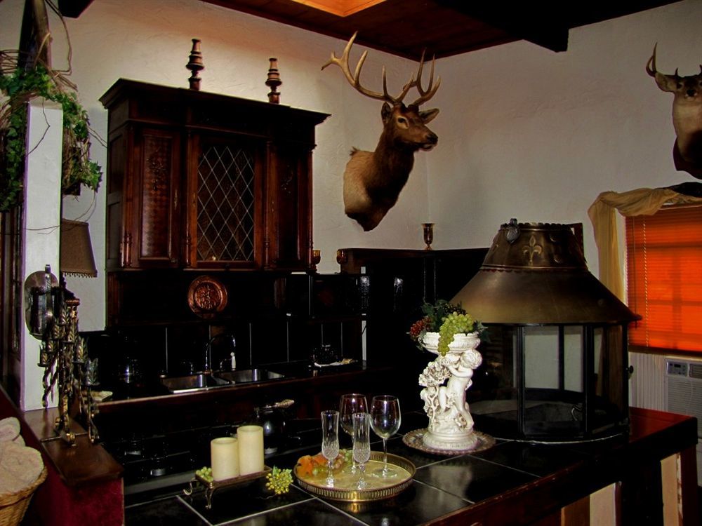 Cliff House Lodge And Hot Tub Cottages モリソン エクステリア 写真